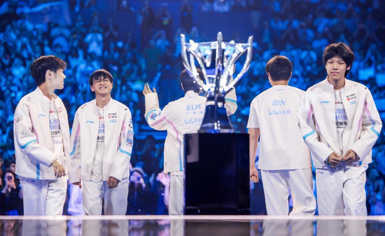 LOL全球总决赛历史上有没有全华班战队夺冠过?