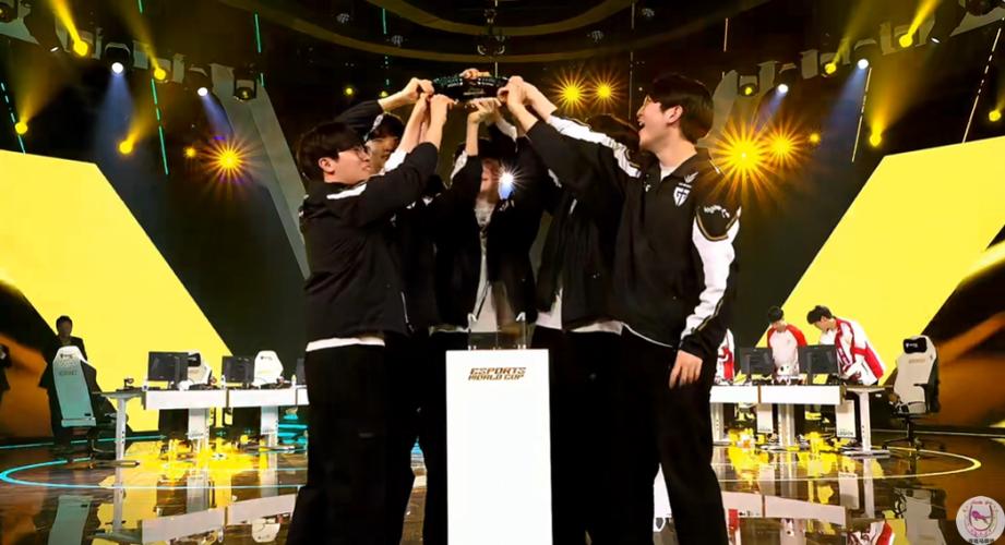 双c差距al遗憾不敌geng