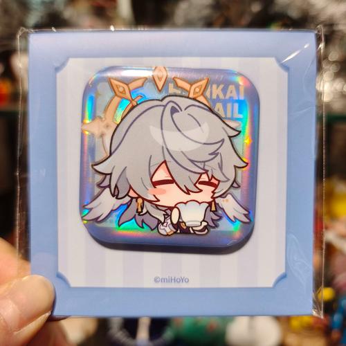 米哈游长方形的吧唧后面有没有标