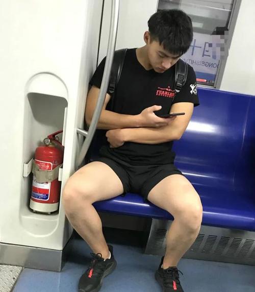 集美评价二游男玩家