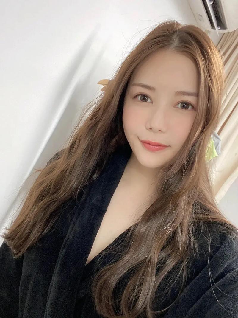 兔子先生女演员绫波丽是谁扮演的