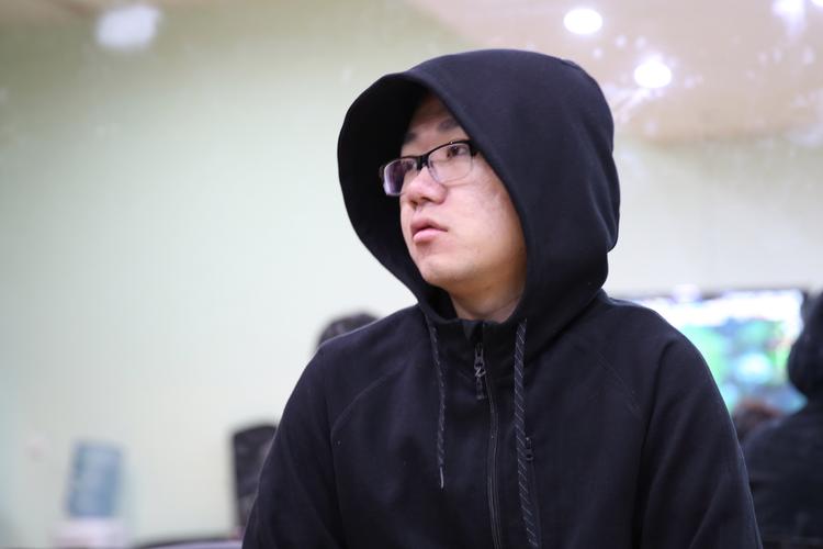 DOTA2鸡哥是谁?