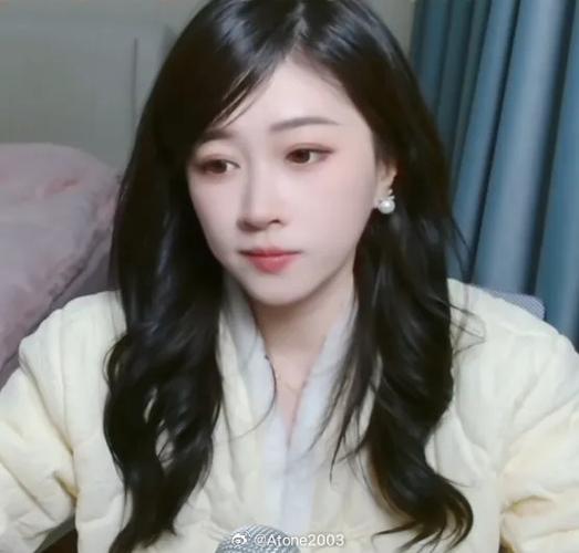 DOTA2主播ams为什么叫村姑?